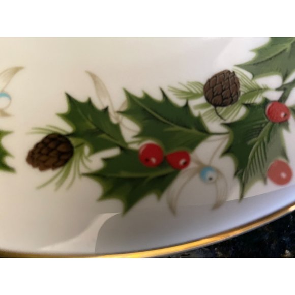 Royal Grafton " Twelve Days of Christmas" Plate, Seven Swans A Swimming, 1982 - Picture 3 of 6